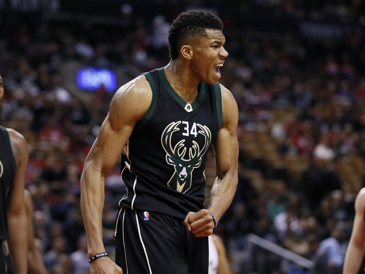 Giannis antetokounmpo freak greek bucks milwaukee yanis mvp gianni